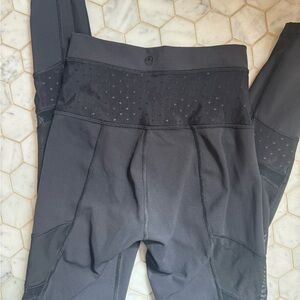 Lululemon Black High-Waisted Leggings full length
